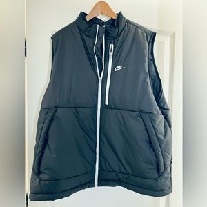 Nike Men’s Puffer Jacket